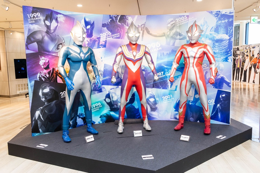 osakaevent2026natsu20260810_6 | Lmaga.jp 阪神梅田本店『ウルトラヒーローズEXPO 2026 うめだサマーフェスティバル』物販フロア 展示コーナー