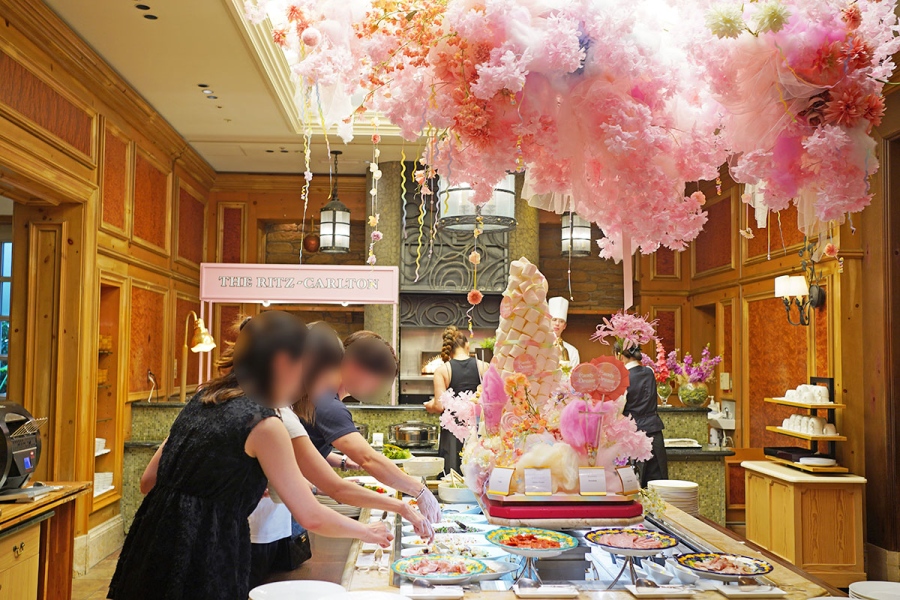 ritzcarlton_202608_13 | Lmaga.jp 「ザ・リッツ・カールトン大阪」の1階イタリア料理「スプレンディード」の様子(8月4日撮影/Lmaga.jp)