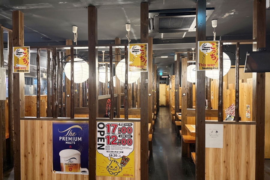 torikizoku_hirunomi_2 | Lmaga.jp 店内の様子。昼飲みからランチ利用まで、幅広いニーズに対応(写真提供:鳥貴族)