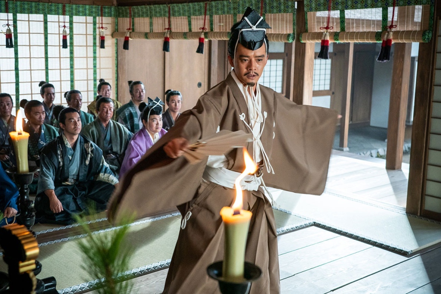 toyotomikyodai31_hurikaeri_15 | Lmaga.jp 『豊臣兄弟!』第31回より。(C)NHK