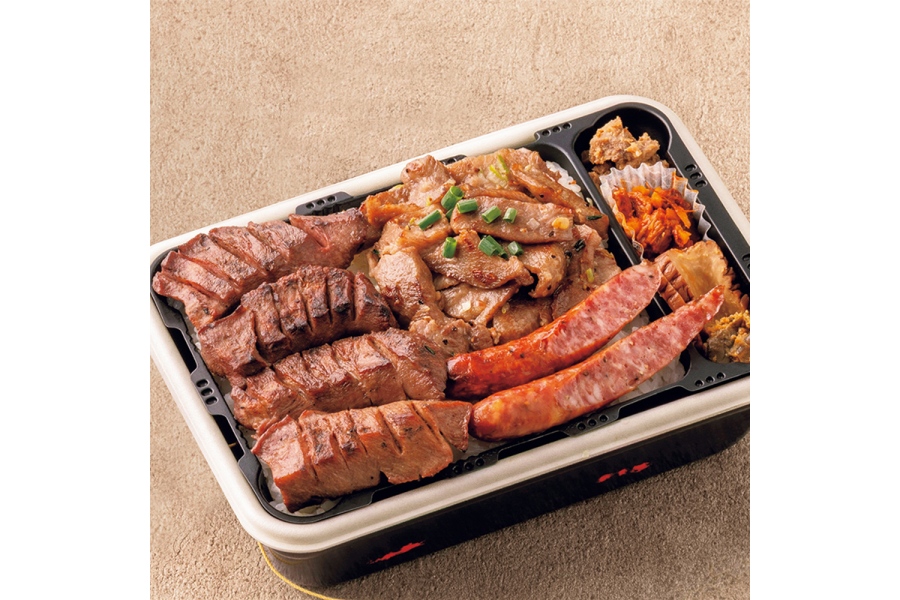 bananamana_kyoto_3 | Lmaga.jp 「たんや善治郎」牛たん極太盛り合せ弁当1折3552円(加熱式)