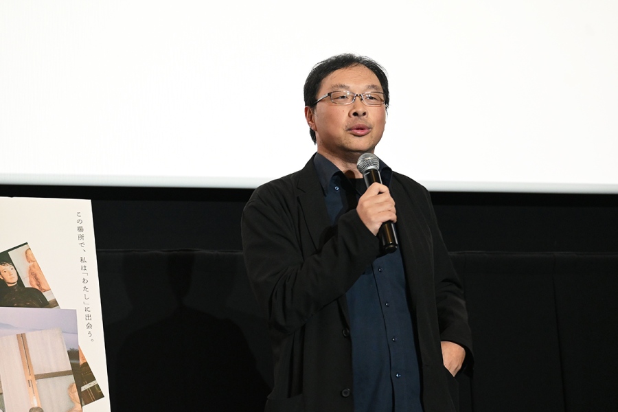 matsutakako2026_0918_1 | Lmaga.jp 深田晃司監督(9月18日・なんばパークスシネマ/Lmaga.jp撮影)