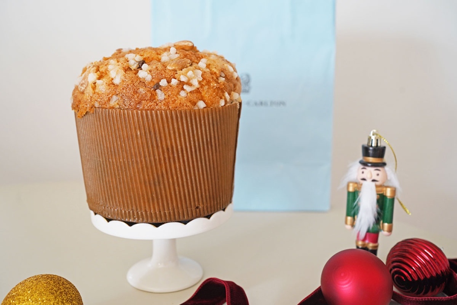 ritzcarltonpanettone_202609_3 | Lmaga.jp クリスマスまで少しずつ食べる、イタリア発祥の伝統菓子「パネトーネ ディ ナターレ」(9月20日撮影/Lmaga.jp)