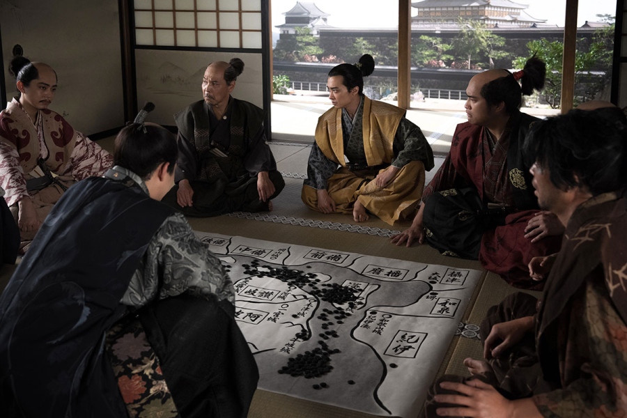 toyotomikyodai36_hurikaeri_1 | Lmaga.jp 『豊臣兄弟!』第36回より。(C)NHK