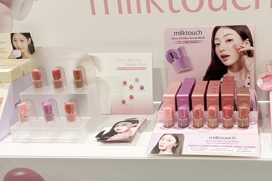 loftkcosmefestival26aw_16 | Lmaga.jp 「milktouch」のチークやリップも低彩度のものが多かった