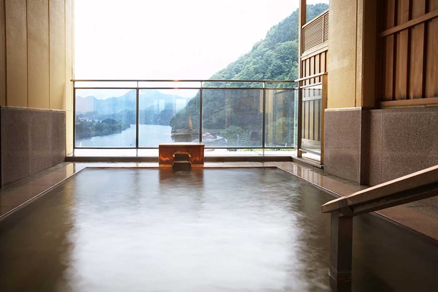 niigata_12_sakihana1 | Lmaga.jp 咲花温泉「佐取館」の絶景露天風呂