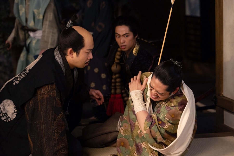 toyotomikyodai41_hurikaeri_9 | Lmaga.jp 『豊臣兄弟!』第41回より。(C)NHK