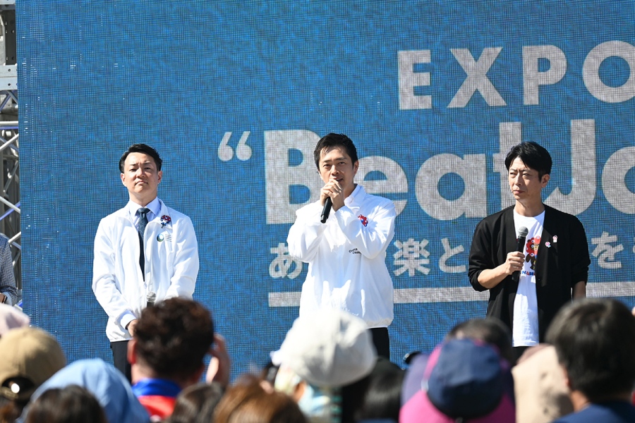 usj2026_1013_15 | Lmaga.jp 『“EXPO Beat Jam”』には吉村洋文知事、横山英幸市長も登場(10月13日・USJ/Lmaga.jp撮影)
