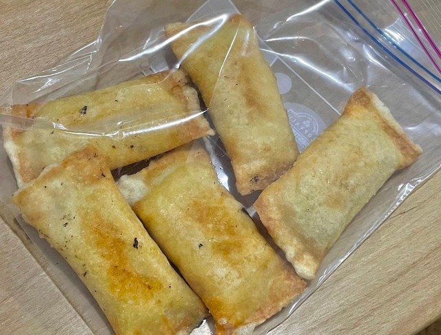 奥さまの手により、土台の焼きいもは絶品の「スイートポテト春巻き」に（提供：FireWorksさん）