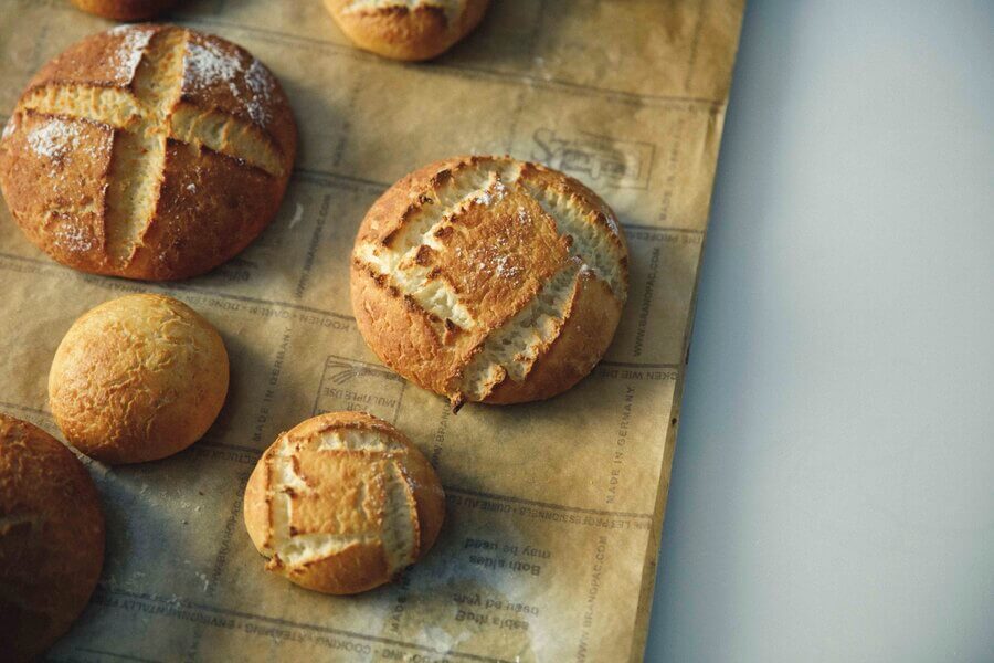 HIYORI BROTによる米粉を使ったグルテンフリーパン「俵」。幾度に渡る試作を経て、本誌企画のために誕生した、革命的パン。当日は、こちらをいただけるチャンス！